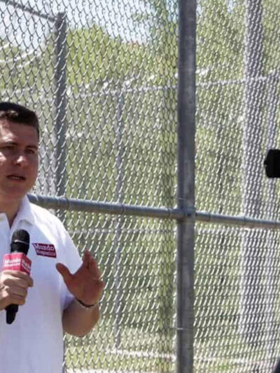 A photo of Mario Guevara.